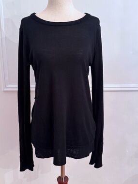 A.L.C. 100% Merino Wool Asymmetric Draped Hem Long Sleeve Top Sz M